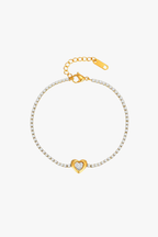 HEAR KISS BRACELET YUNA