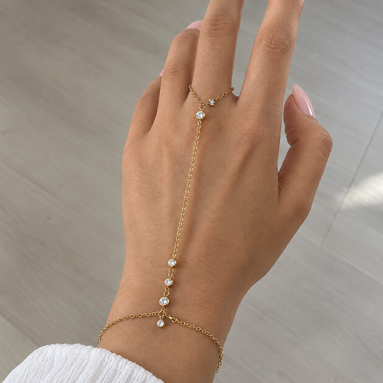 BALL HAND CHAIN YUNA
