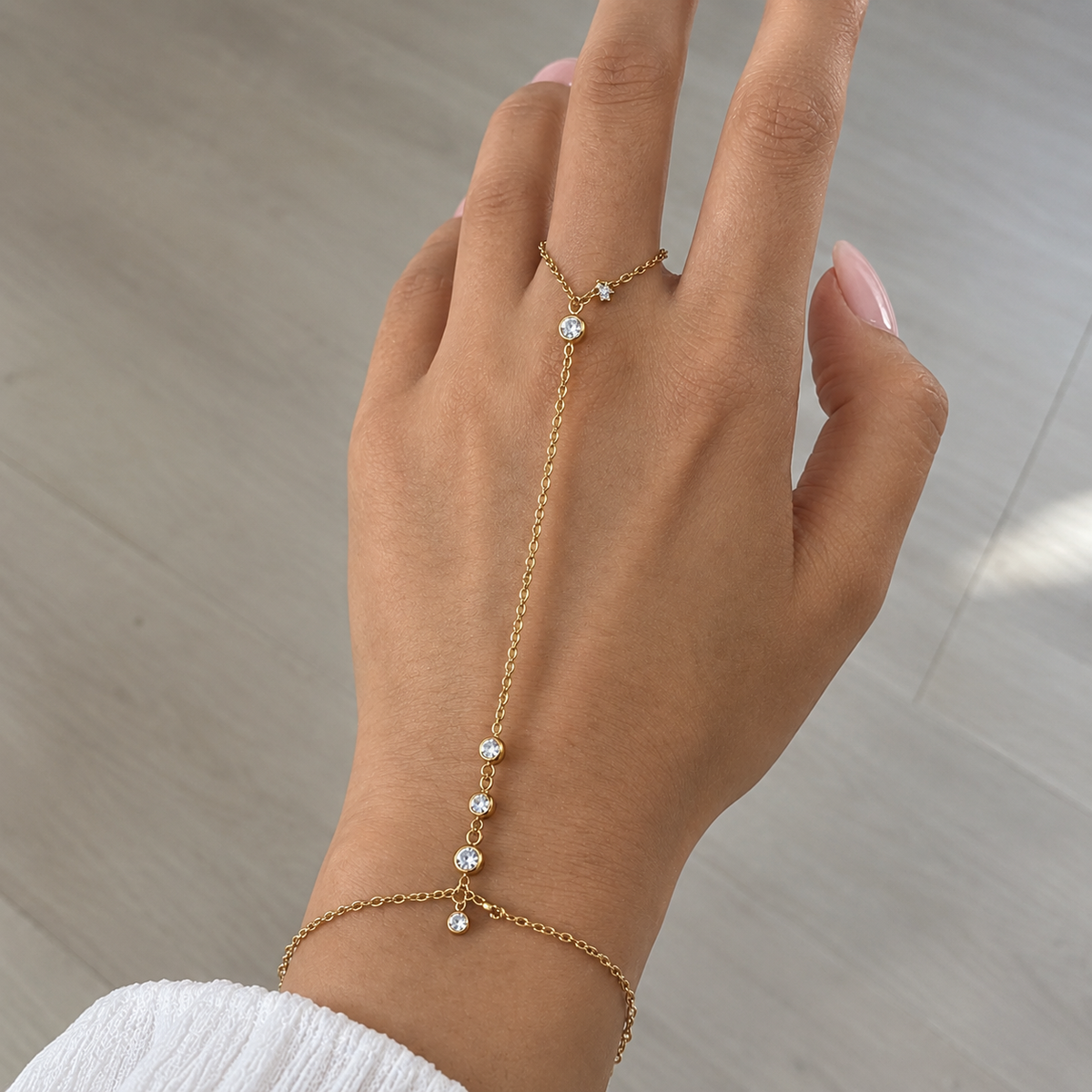 BALL HAND CHAIN YUNA